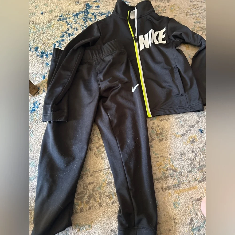 Nike Black Jacket with White Logo and Neon Yellow Zipper - Picture 3 of 4